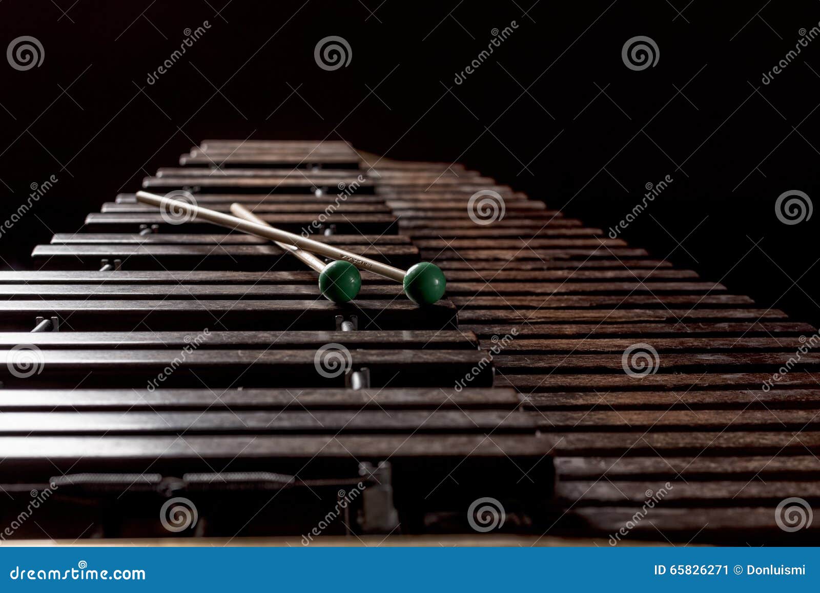 Xylophone with two mallets stock image. Image of rhythm 65826271