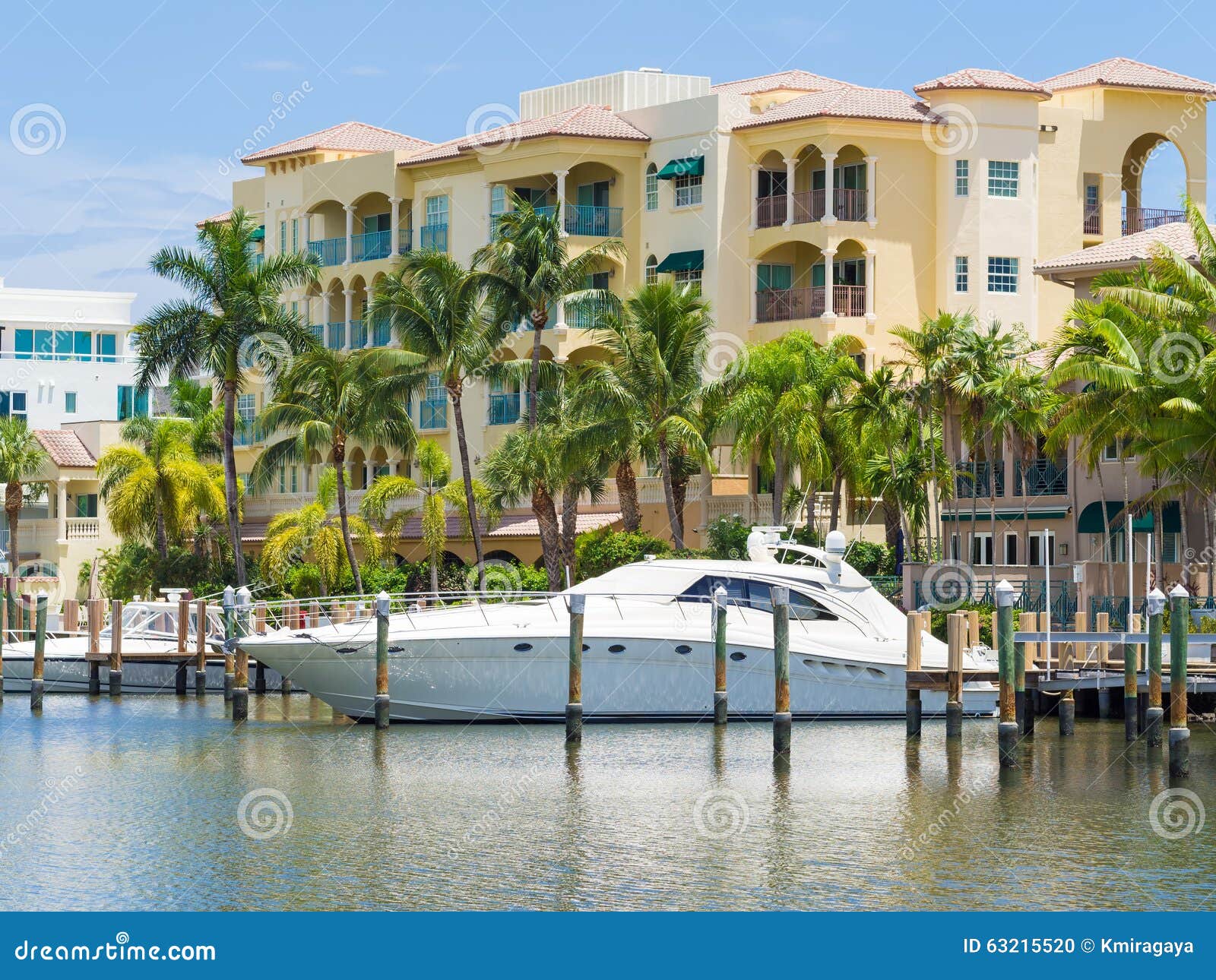 yacht and waterfront home at fort lauderdale in florida