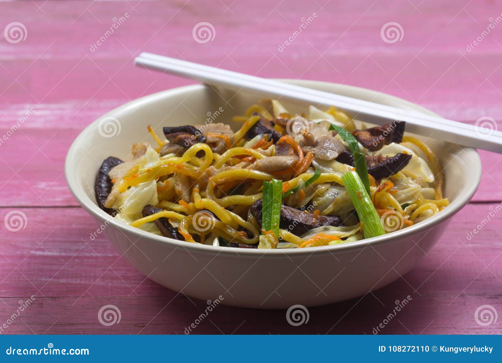 Yakisoba / Stir Fry Japanese Noodle Stock Photo - Image of lunch