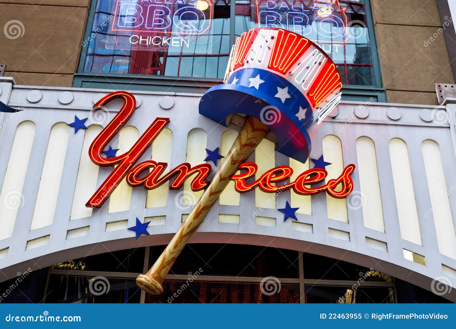 Yankees Clubhouse New York City Editorial Image - Image of flowers, clip:  22463955