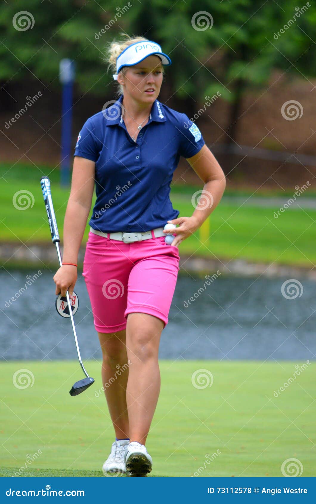 Pictures brooke henderson Fighting putter