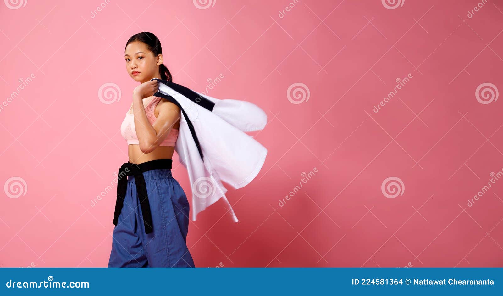 12 Years Old Sport Teenager Wear Fitness Yoga Pastel Pink, Girl Power Stock  Photo - Image of fighting, position: 224581254