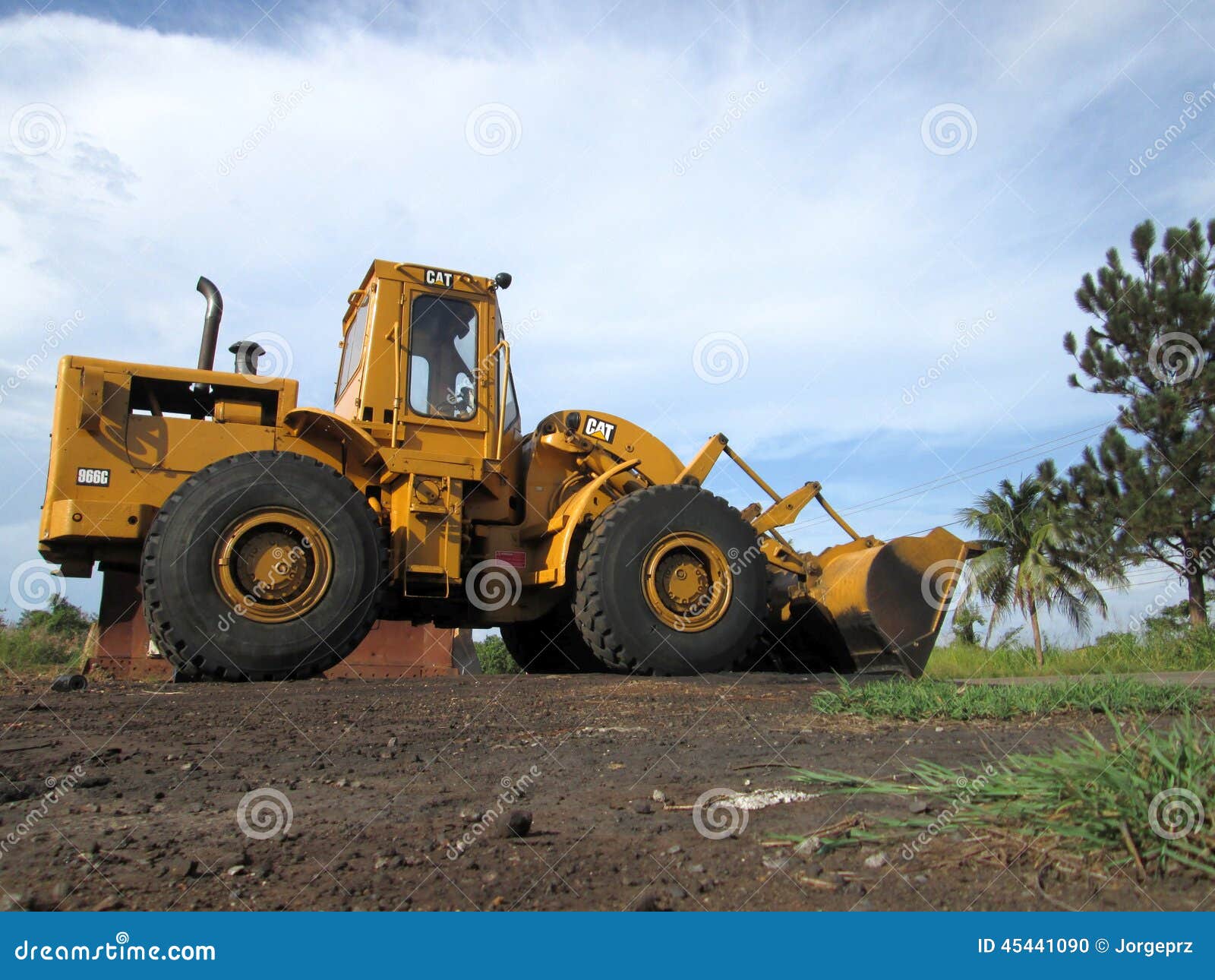 Yellow Caterpillar Tractor 966G Editorial Image Image of industry