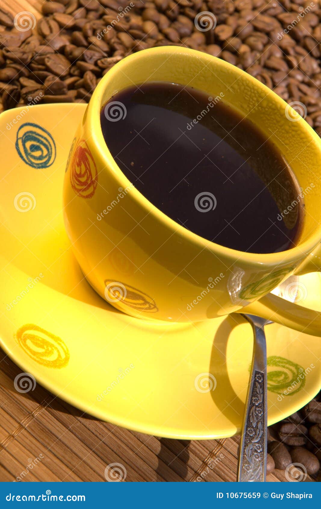 Yellow coffee cup stock image. Image of dlyudtse, chocolate 10675659