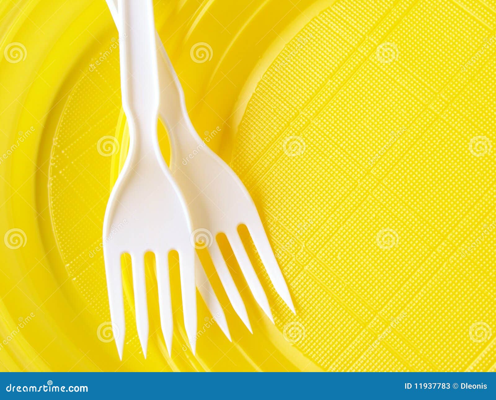Yellow disposable plates stock image. Image of party 11937783