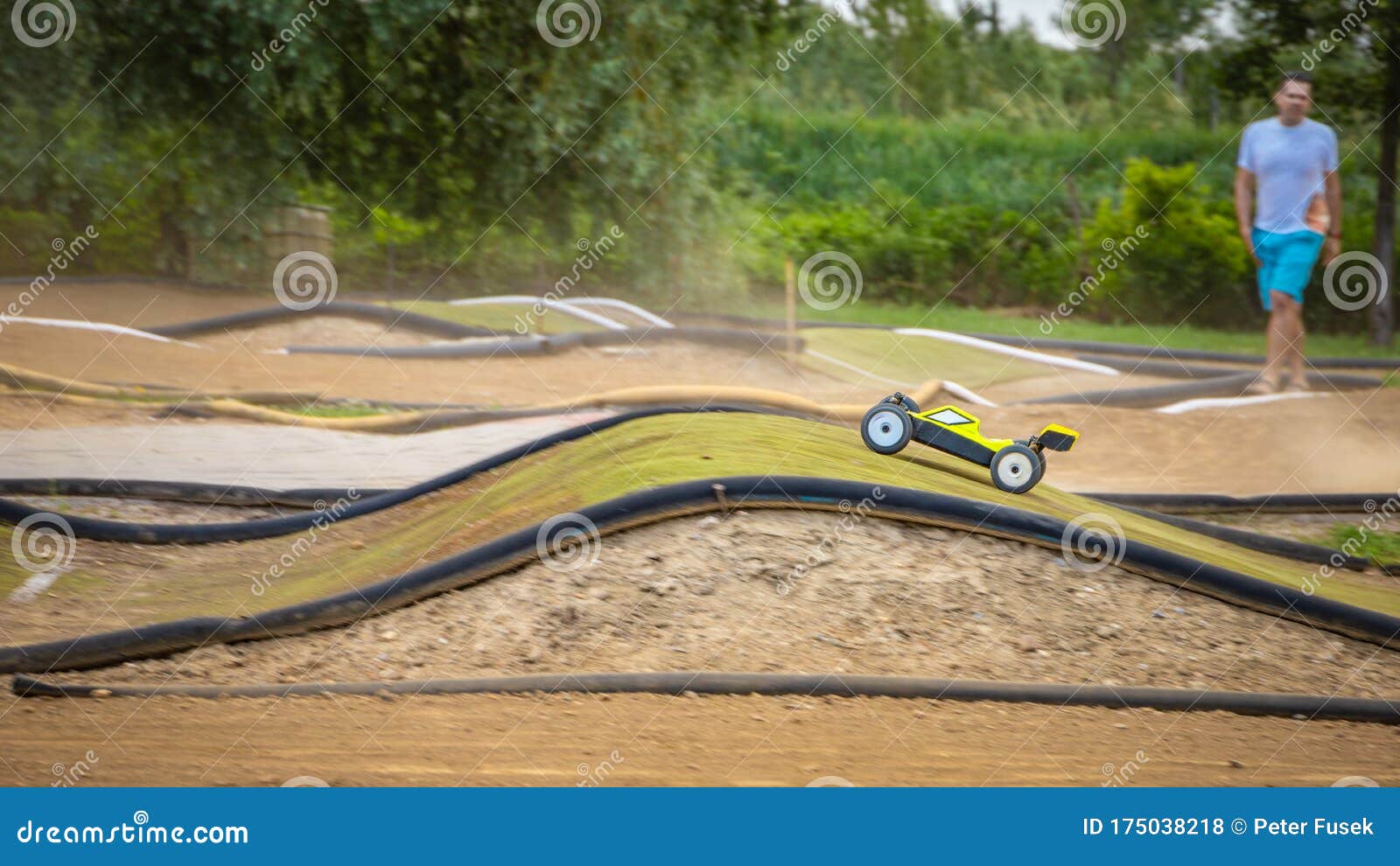 outdoor buggy racing