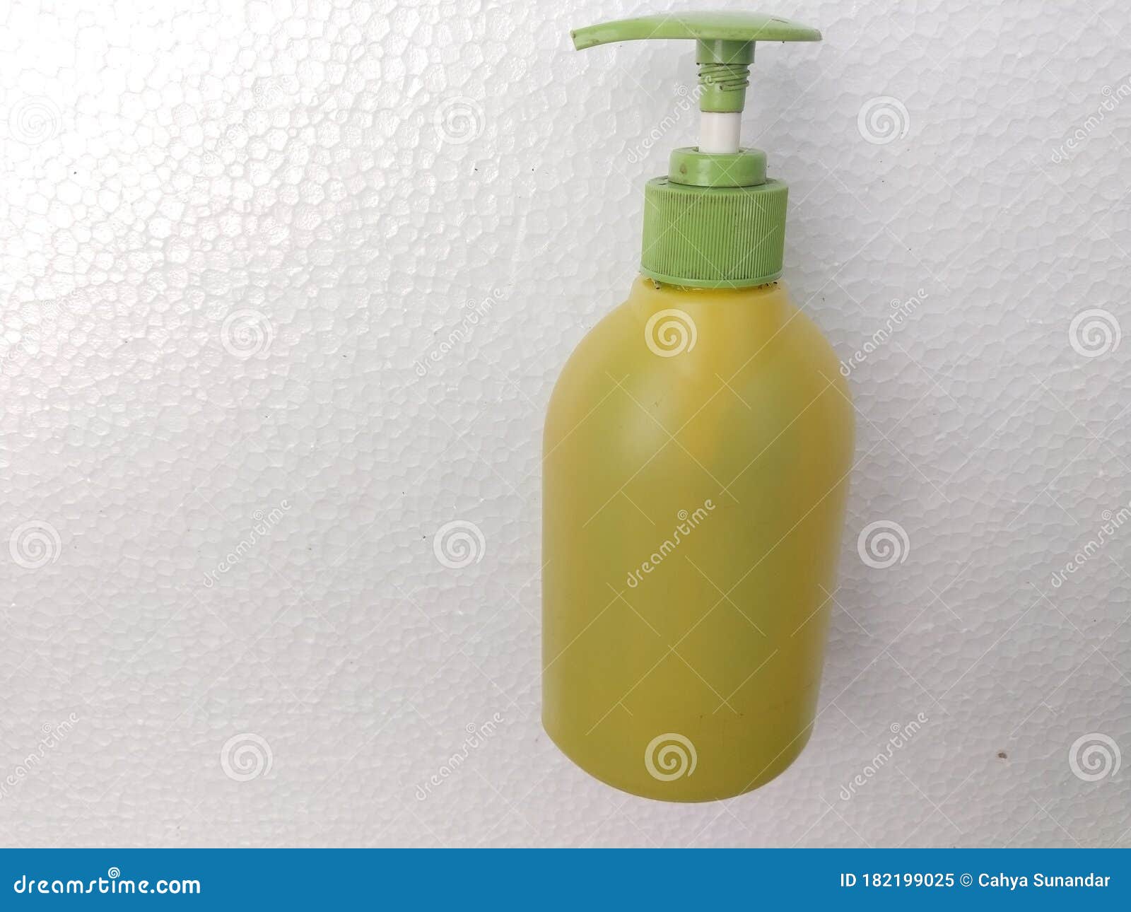 Download 2 452 Yellow Sanitizer Photos Free Royalty Free Stock Photos From Dreamstime Yellowimages Mockups