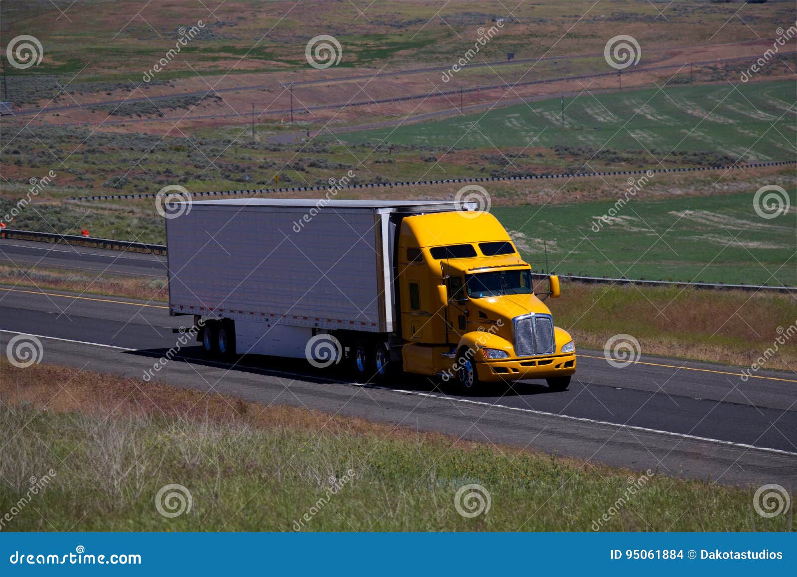 Yellow Kenworth / White Trailer Editorial Stock Image Image of