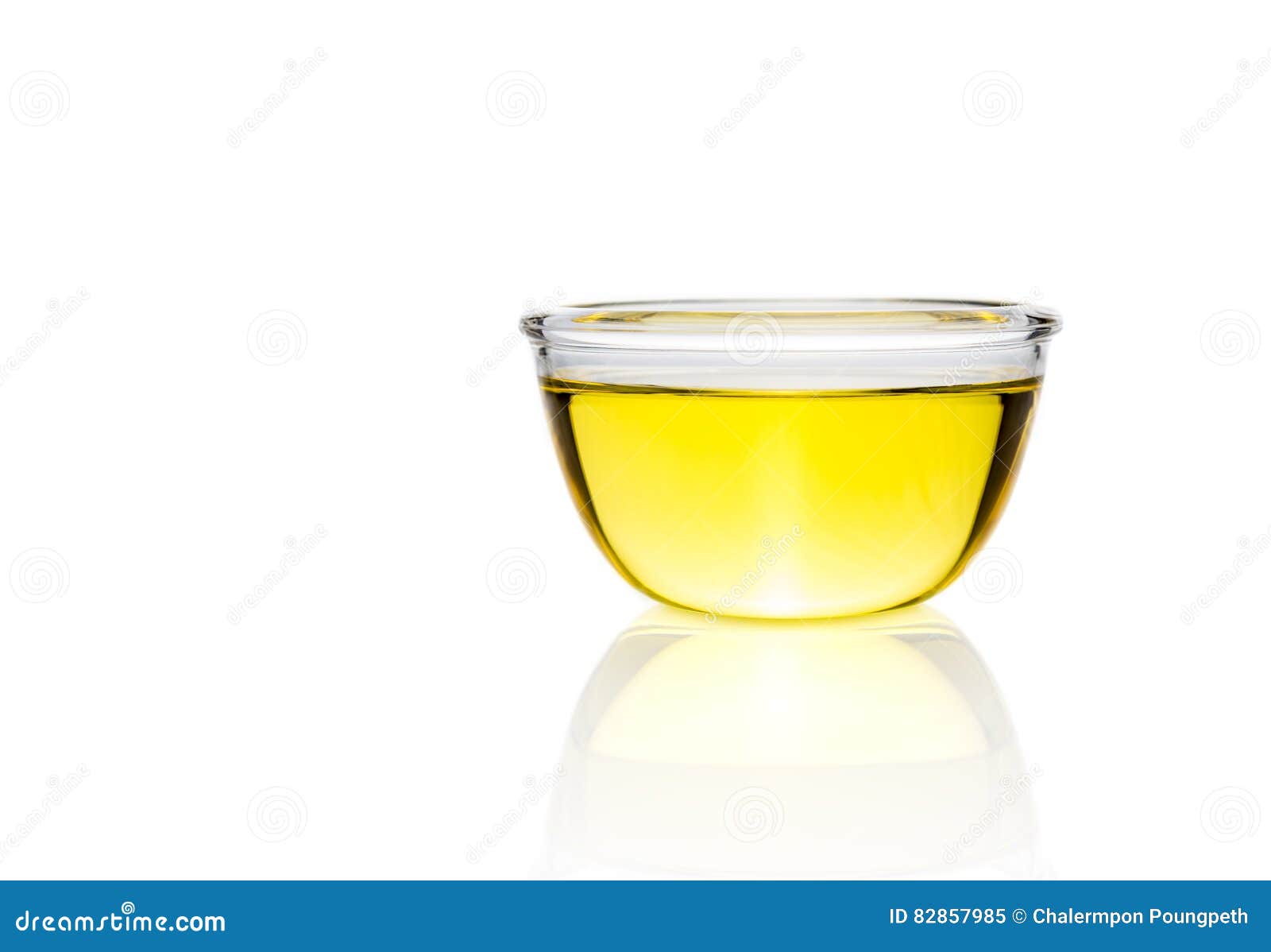 Download Yellow Liquid Oil In Clear Glass Bowl On White Background Stock Image Image Of Liquid Organic 82857985 Yellowimages Mockups