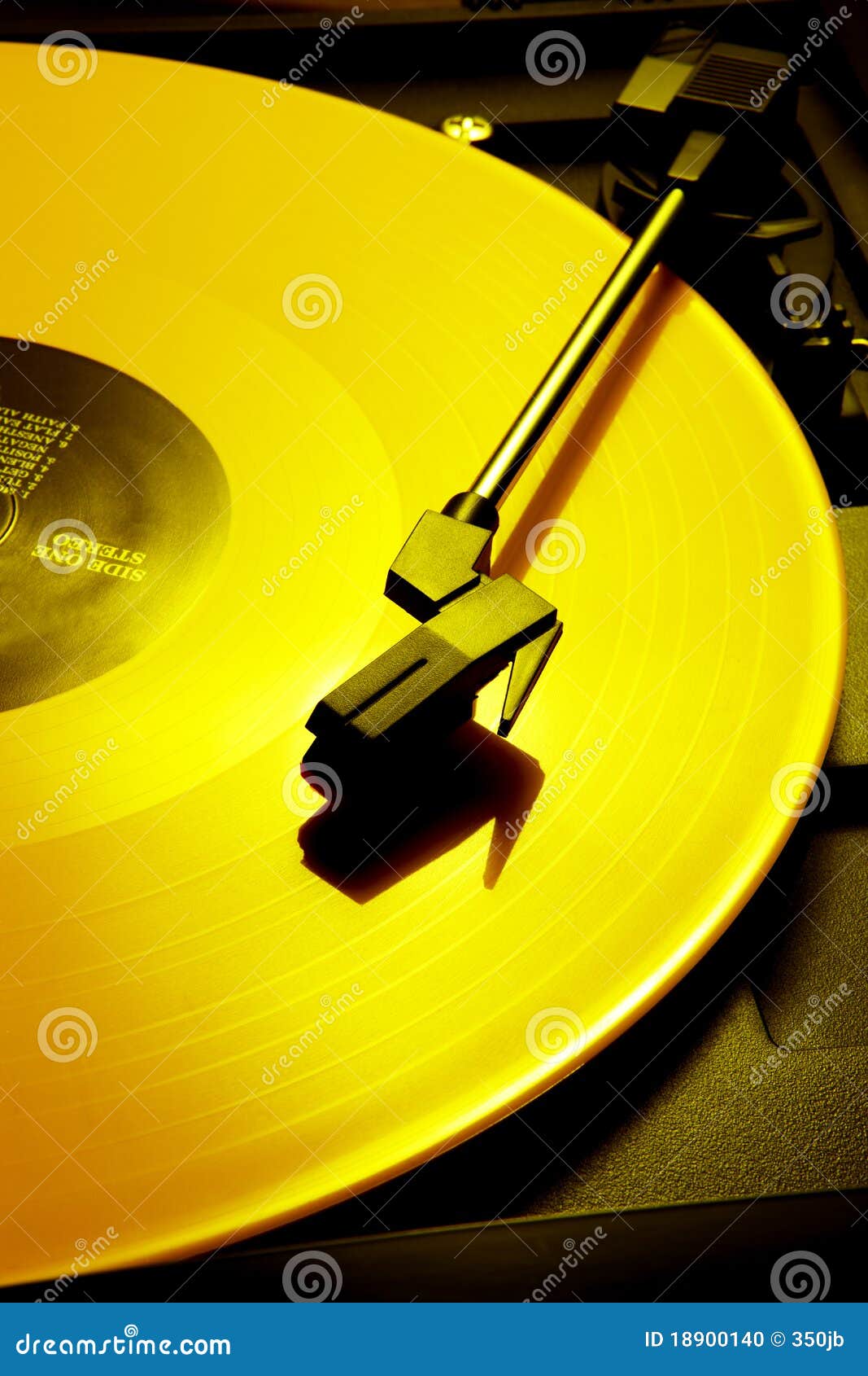 yellow-record-18900140.jpg