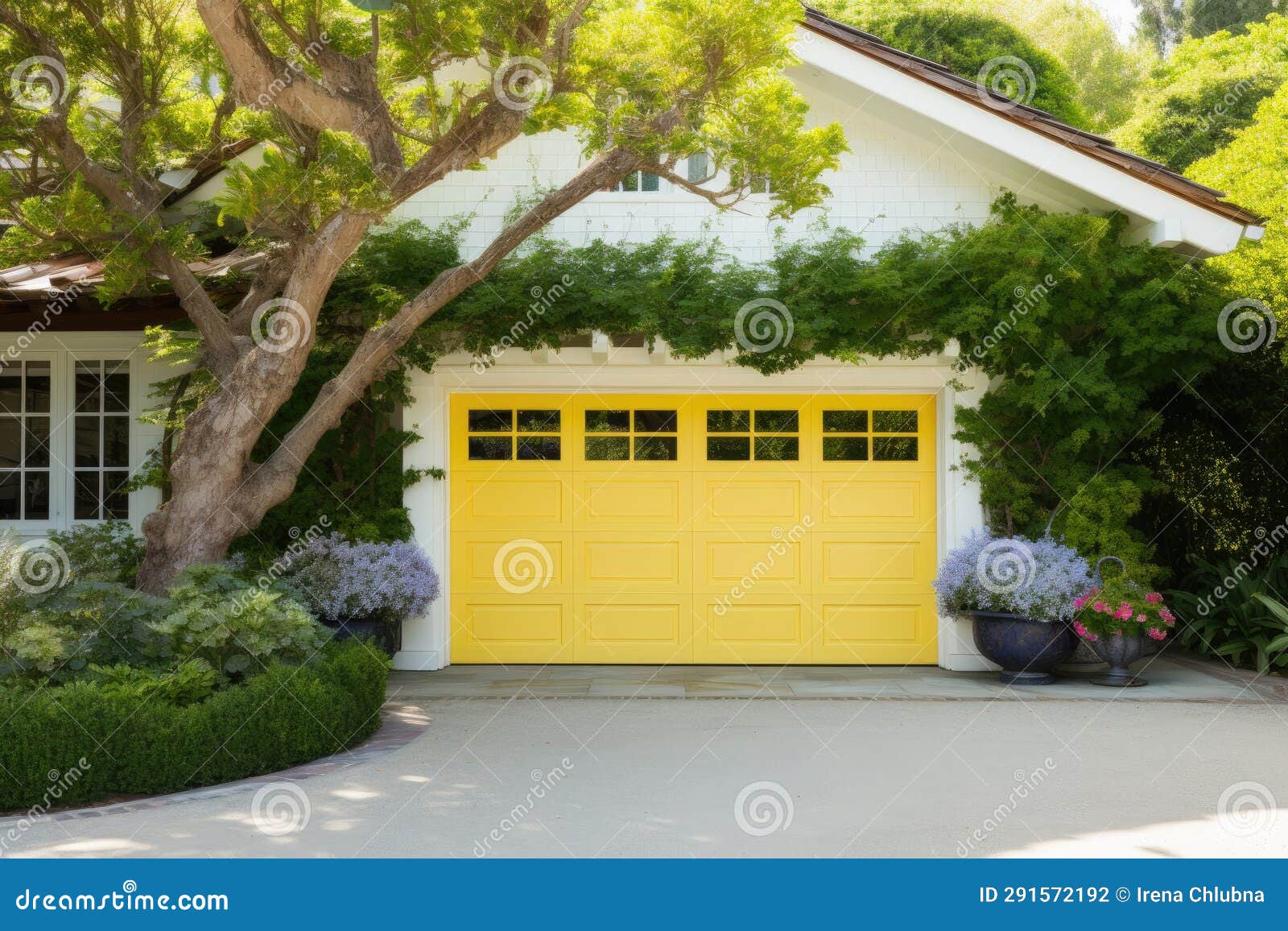 Yellow Sectional Garage Door Stock Illustration Illustration of