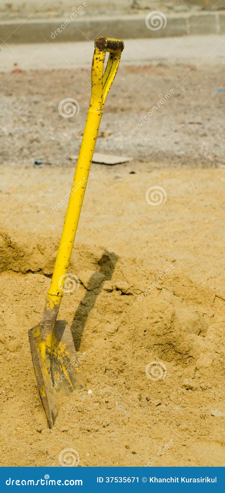 Yellow shovel stock image. Image of steel, industrial 37535671