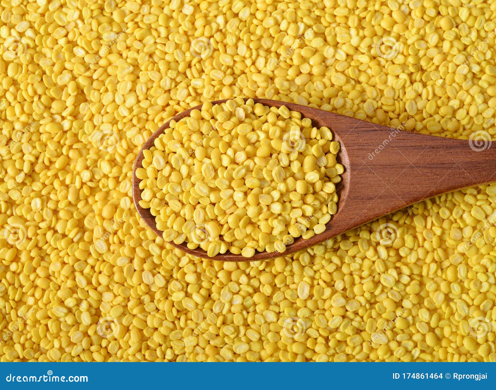 Yellow Split Mung Dal, Moong Dal Stock Photo - Image of moong, mung ...