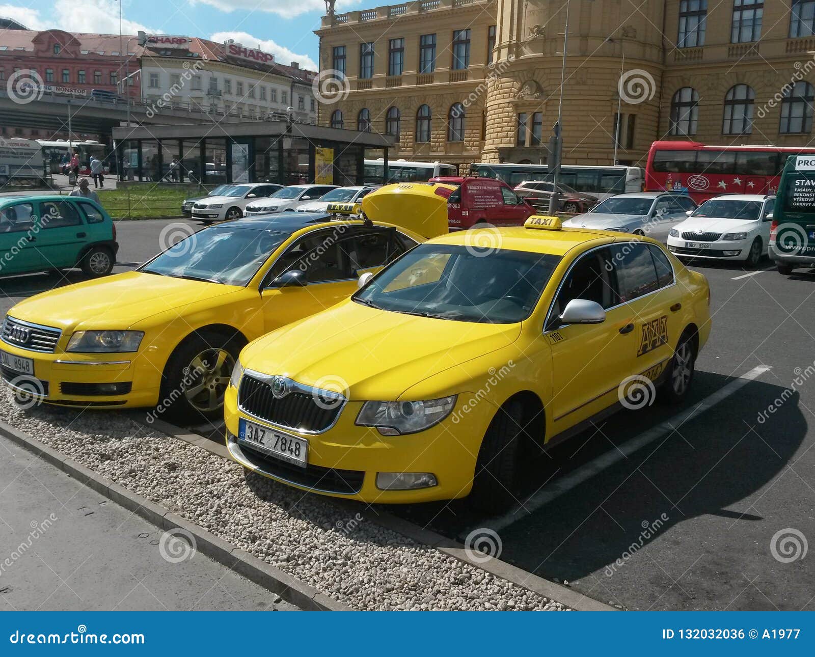 Vienna in czech taxi CZECH SWINGERS