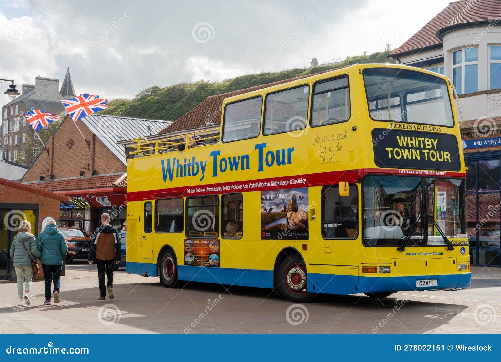 yellow bus tour whitby