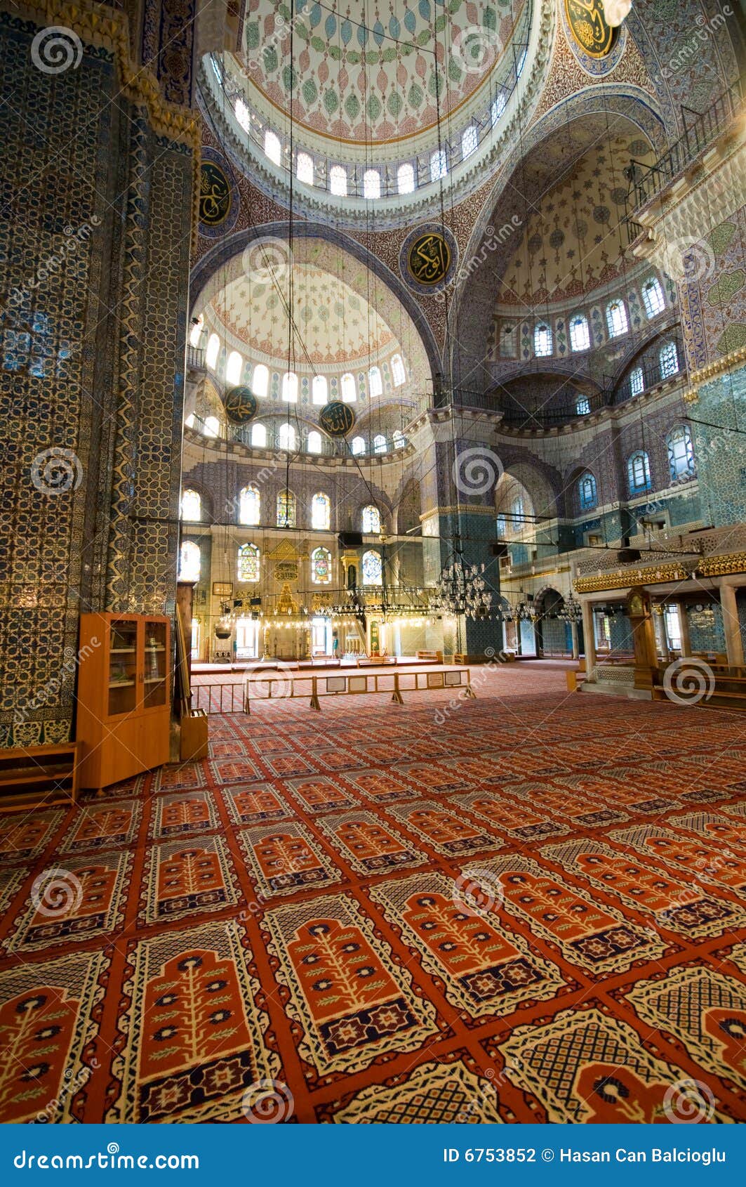 yeni cami (new mosque) in istanbul, turkey