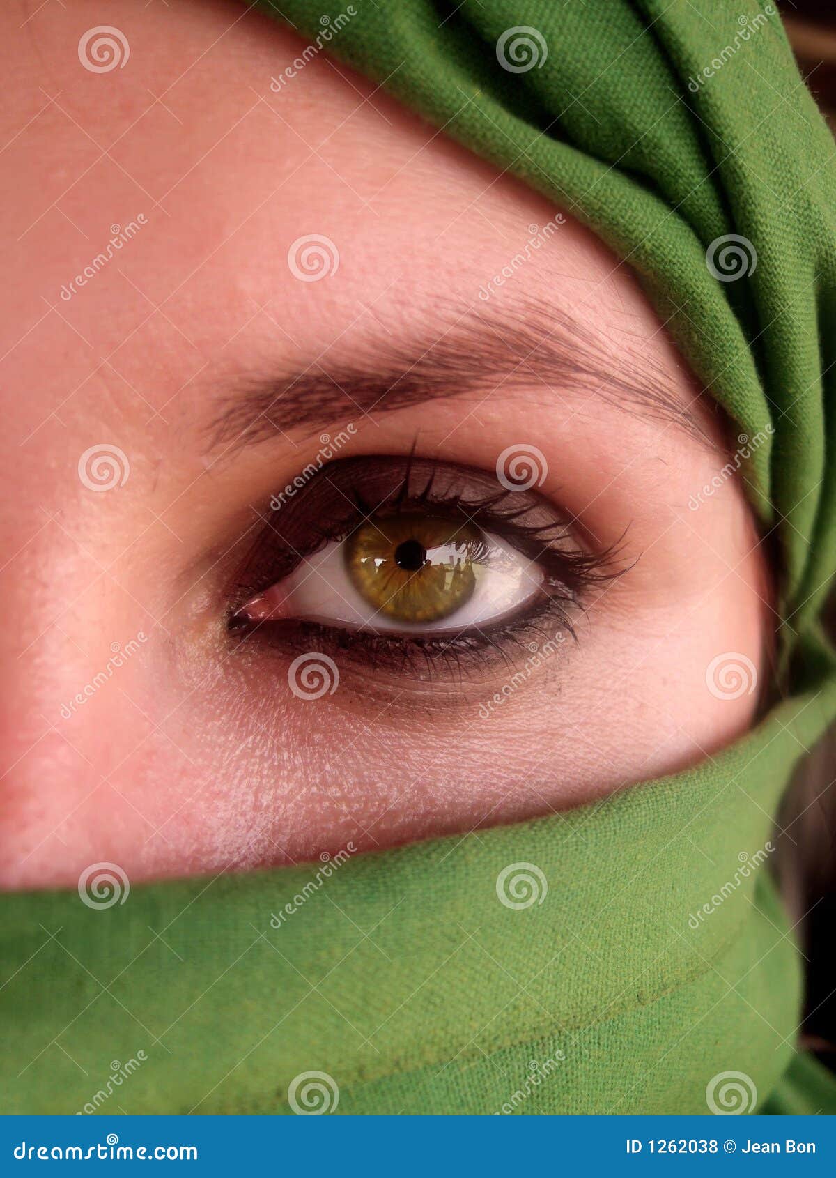 Yeux Verts Intenses De Fille Arabe Photo Stock Image Du Beau Vert