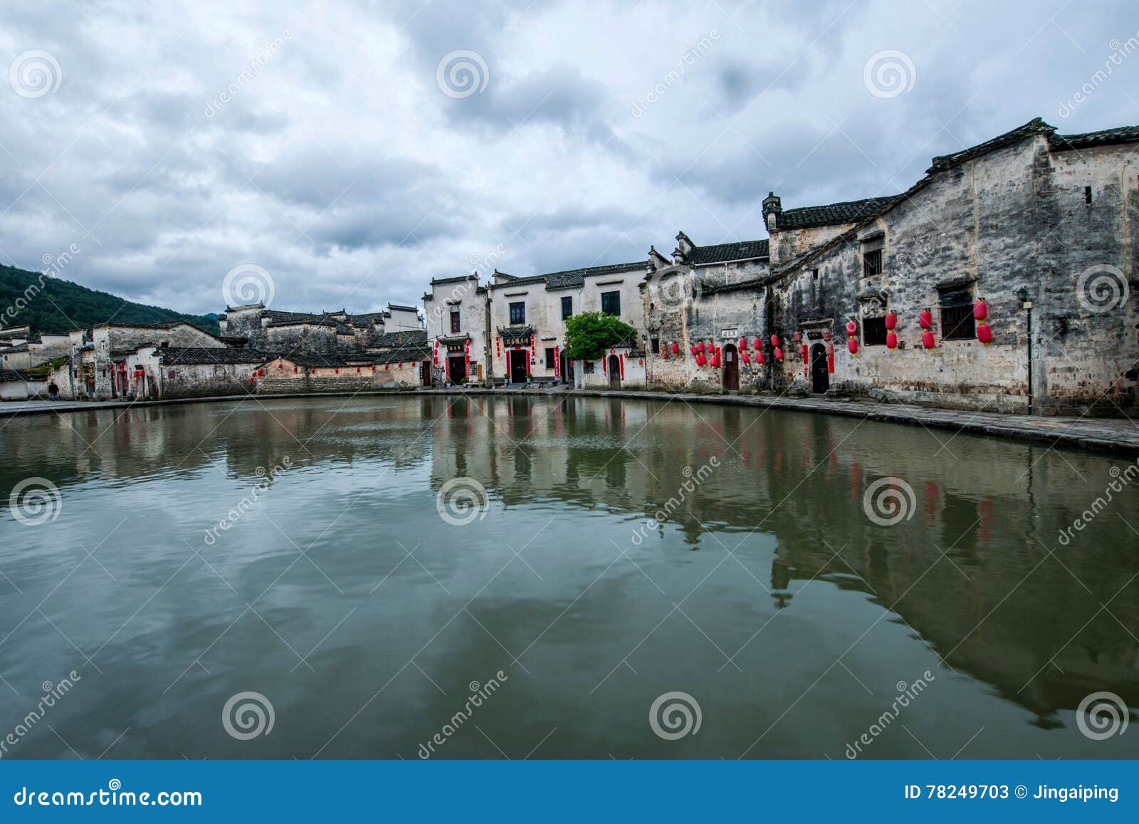yixian county, anhui hongcun clouds under the marsh