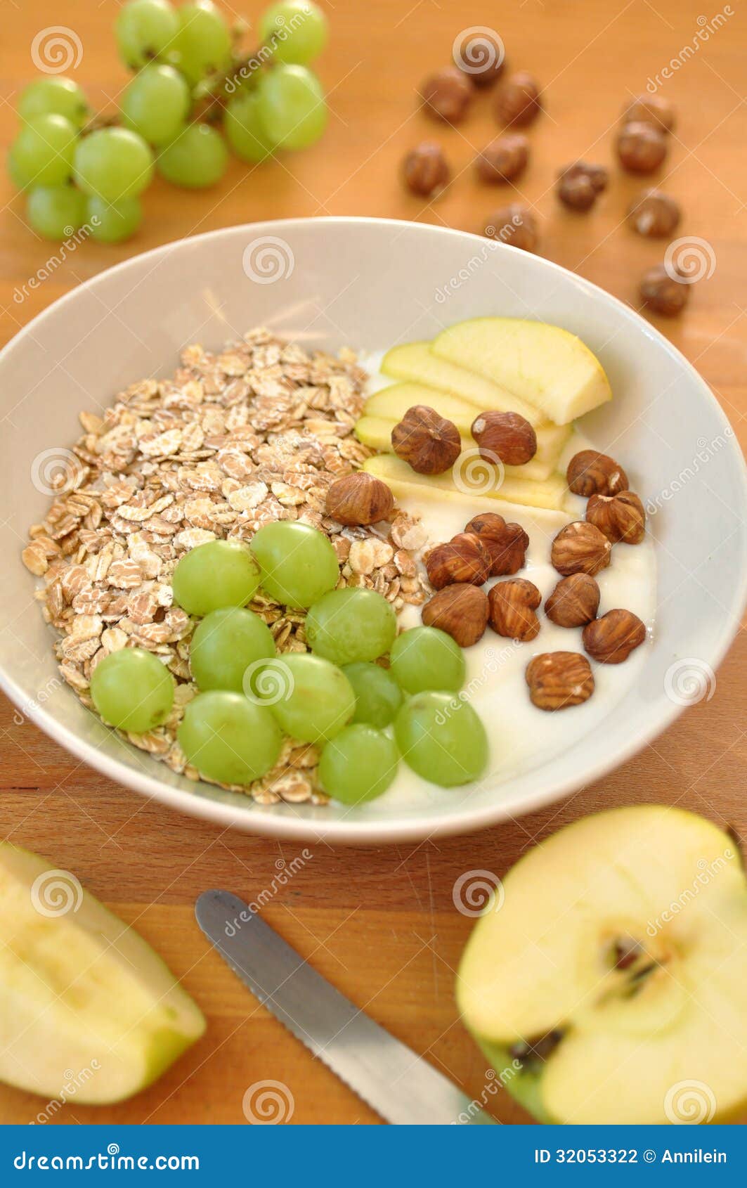 Yoghurt with granola stock photo. Image of dessert, calcium 32053322