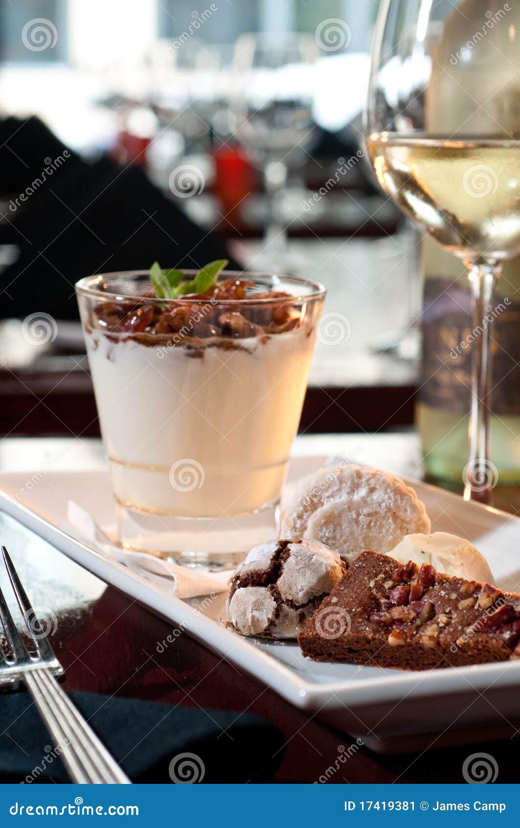 Yogurt and honey dessert stock image. Image of dessert 17419381