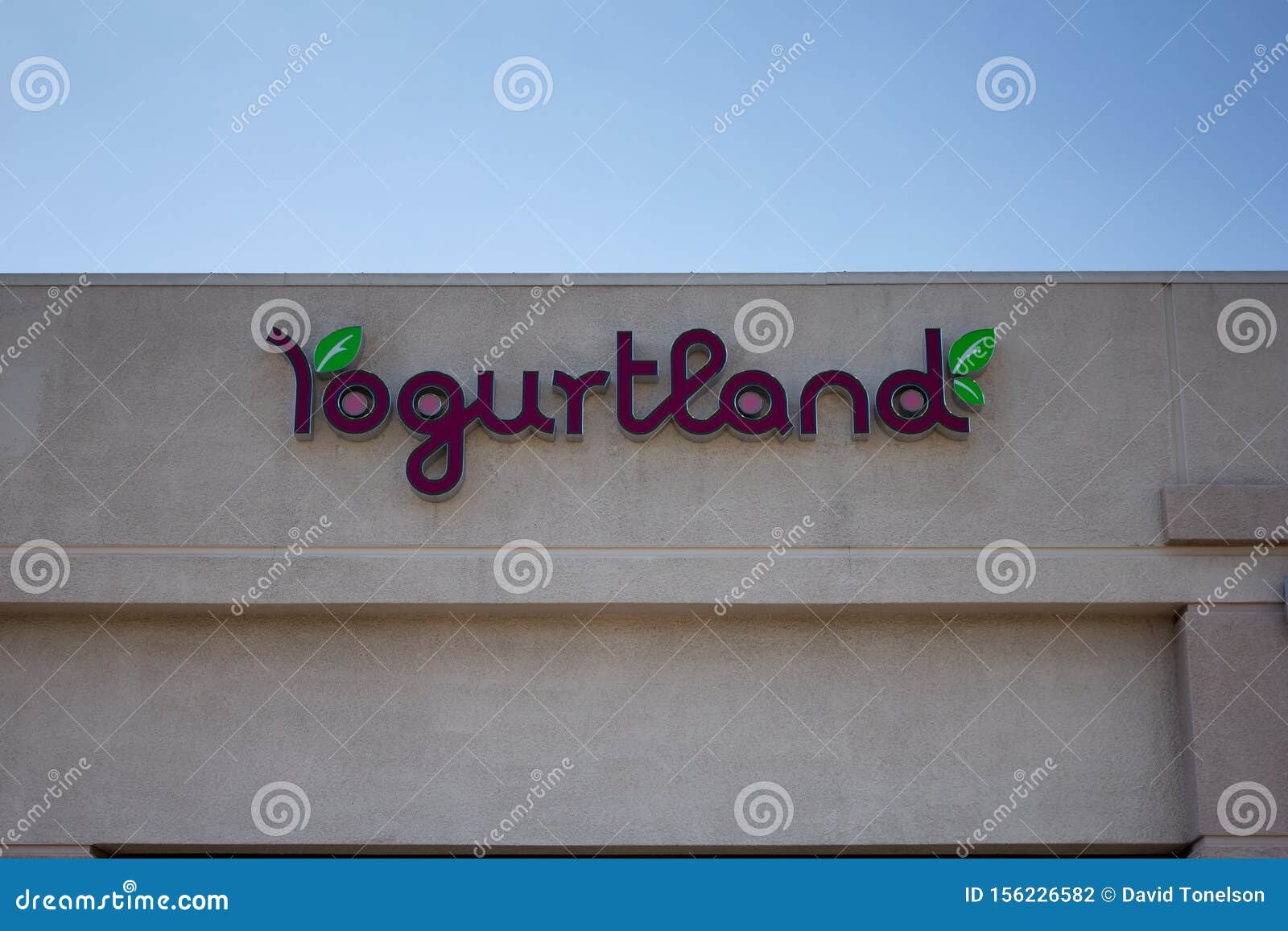 Yogurtland store sign editorial photography. Image of front 156226582