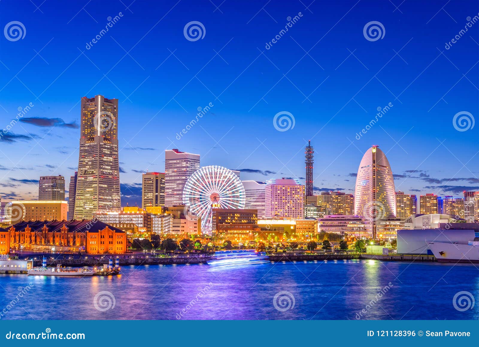 yokohama, japan skyline