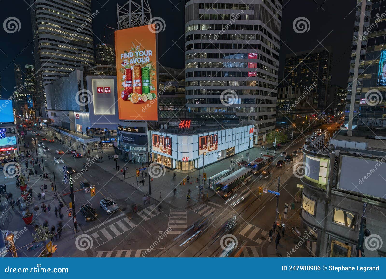 Yonge Dundas Square In Toronto The Yonge Dundas Intersection Is One Of Yonge Dundas Square In Toronto The Yonge Dundas Intersection Is One Of