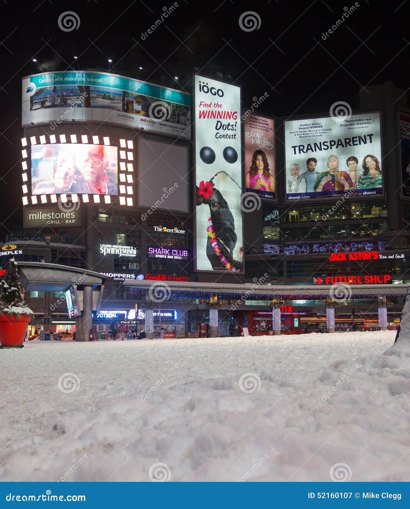 Yonge And Dundas Square In The Winter Editorial Photography Image Of Yonge And Dundas Square In The Winter Editorial Photography Image Of