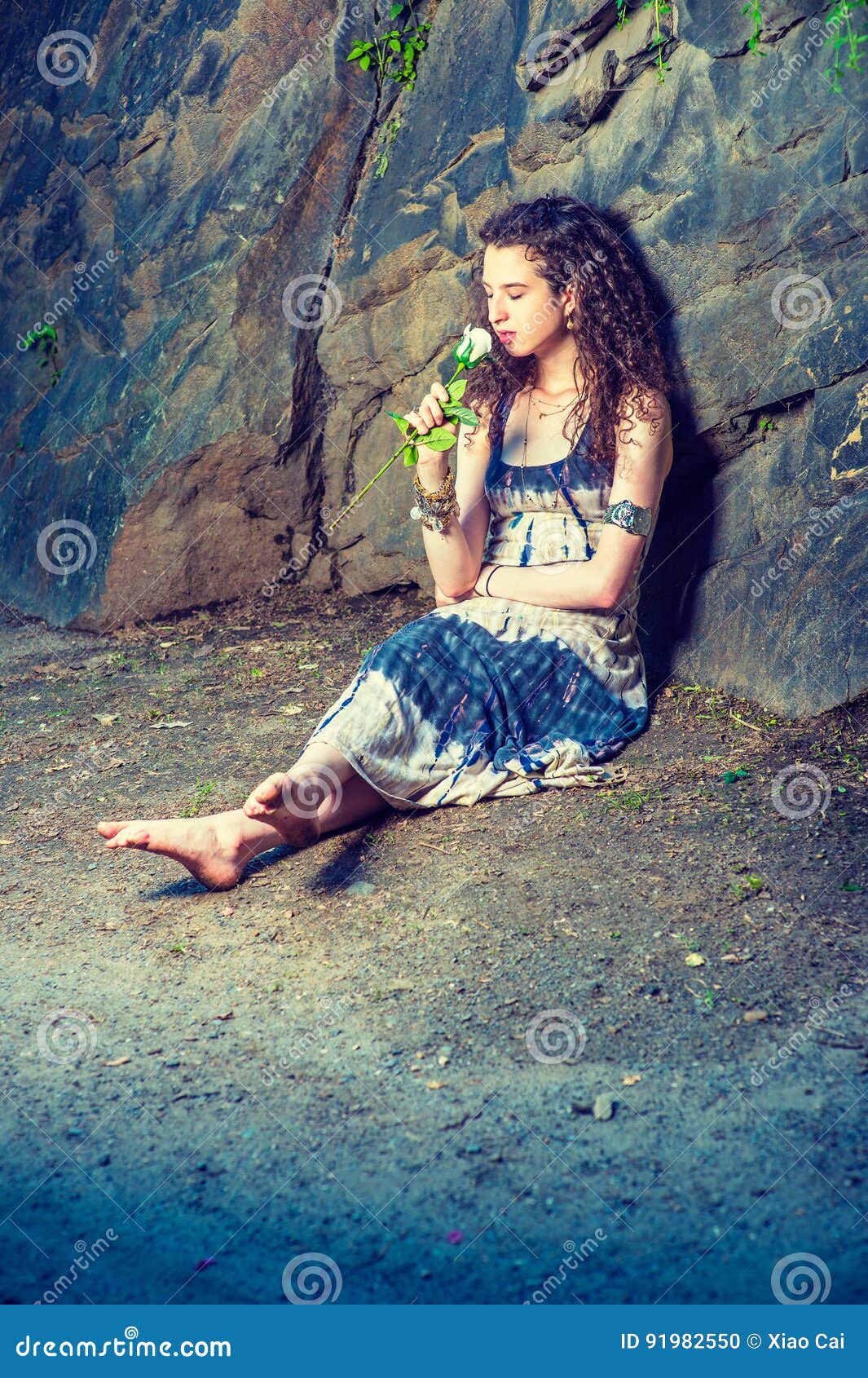 https://thumbs.dreamstime.com/z/young-american-woman-missing-you-white-rose-new-york-memory-teenage-girl-curly-long-hair-wearing-patterned-long-dress-91982550.jpg