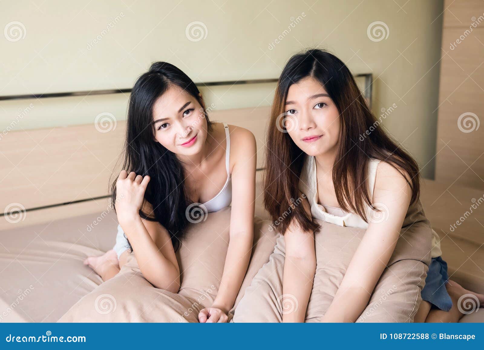 Beautiful Japanese Lesbians