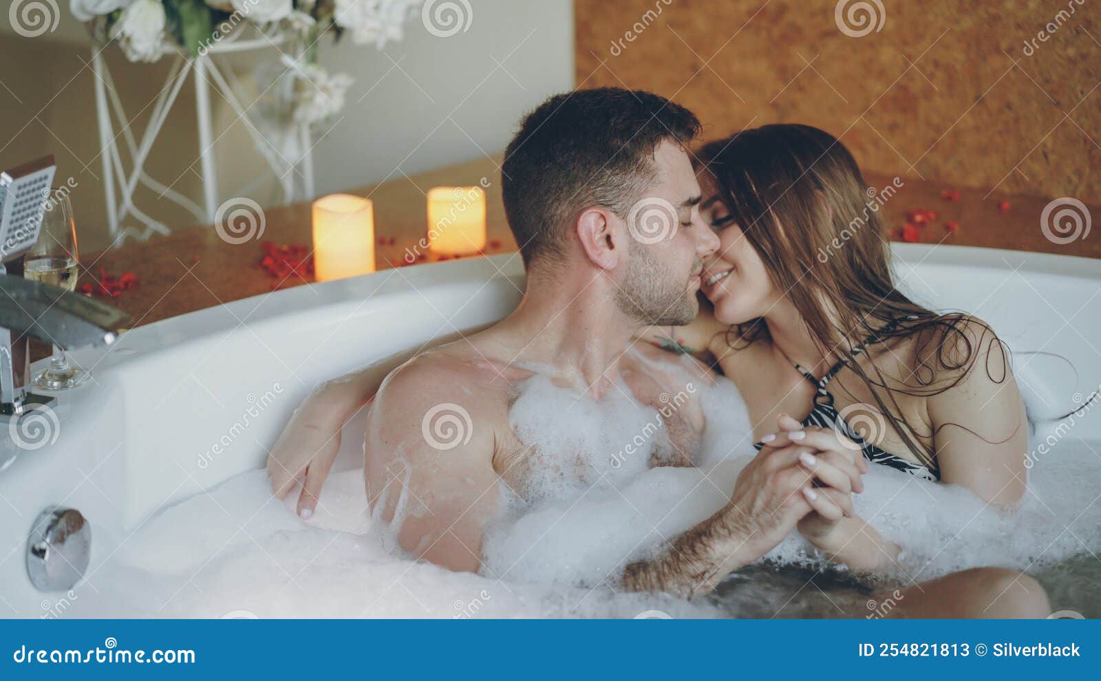 Lesbians Kissing In Bathtub