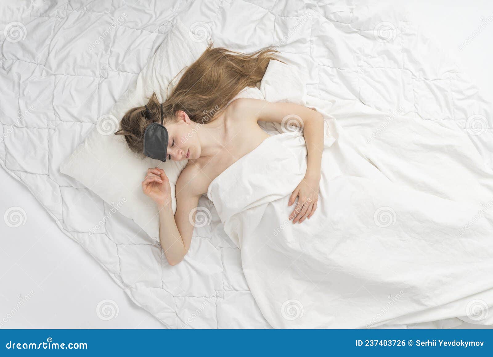 Sleeping Naked Kostenlos Girl