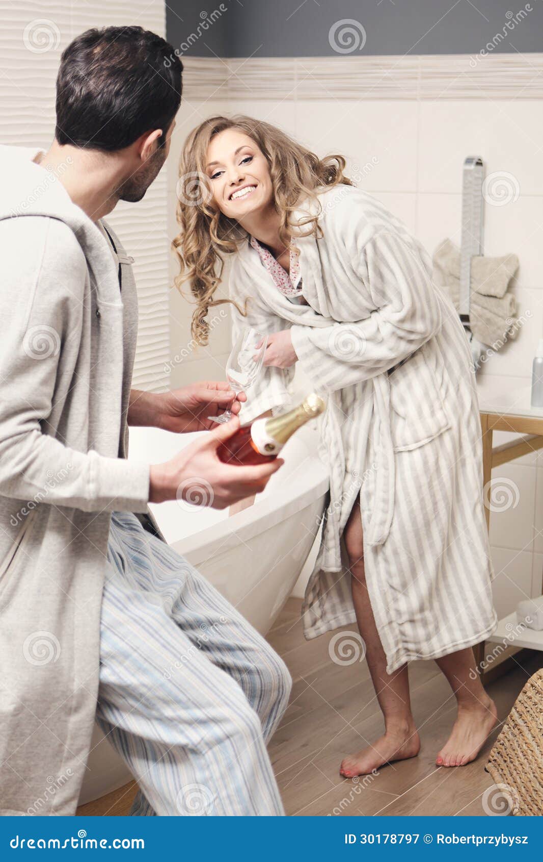 Couple In The Bathroom Stock Image Image Of Girlfriend 30178797