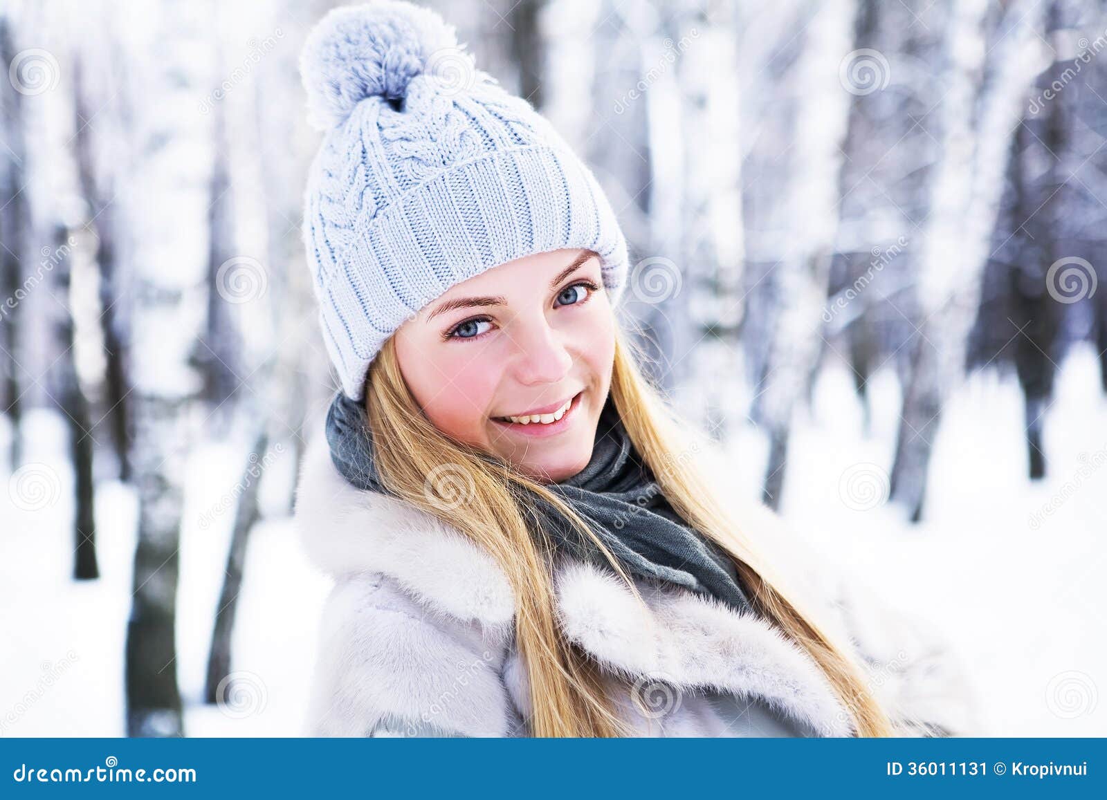 The Young, Beautiful Girl, Is Photographed In The Cold Winter In Park ...