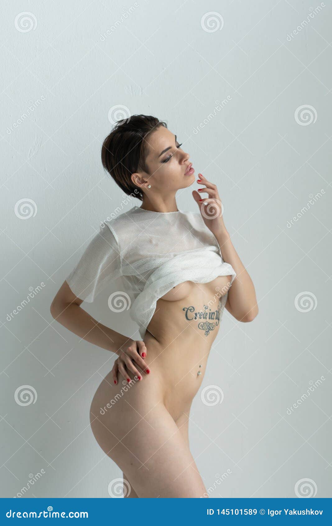 Nude Girl In T Shirt