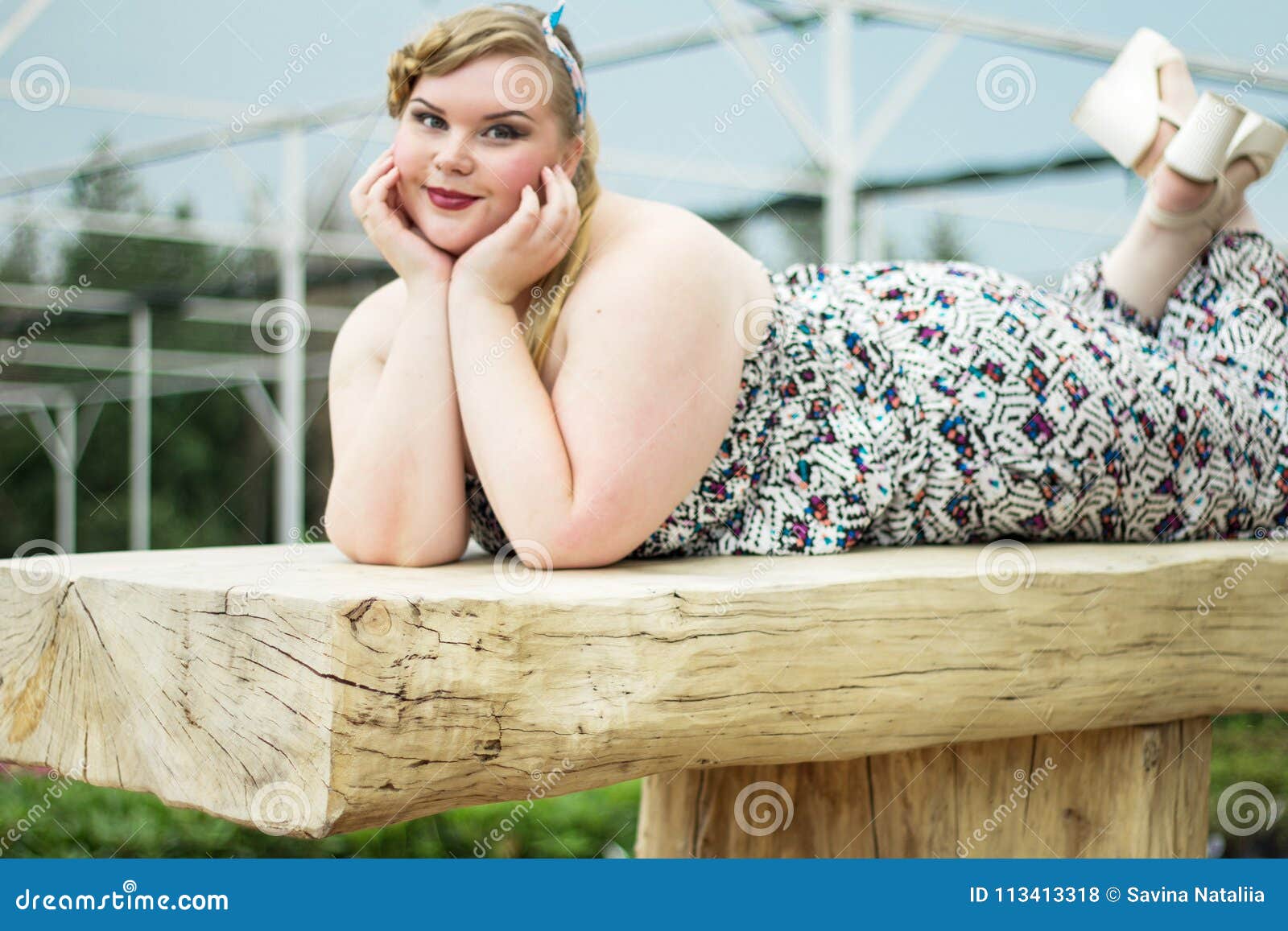 5,098 Plus Size Women Portrait Stock Photos - Free & Royalty-Free Stock  Photos from Dreamstime