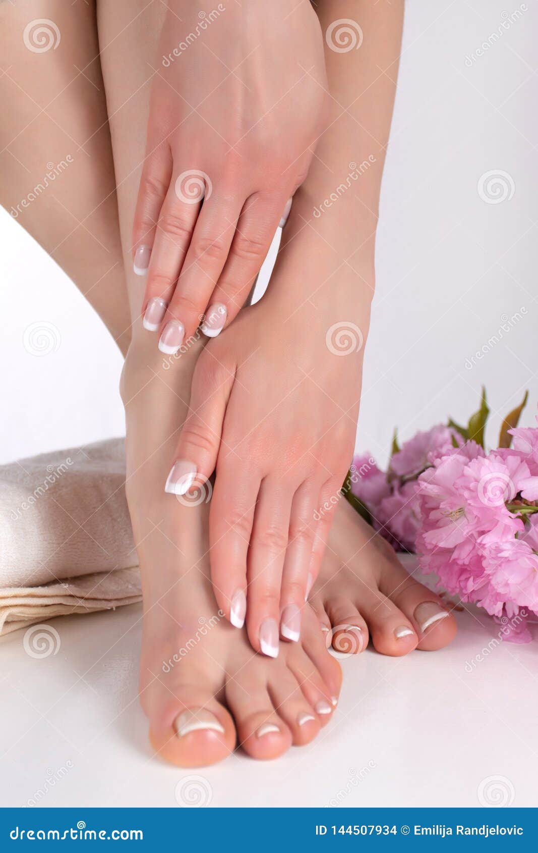 How to Do a French Pedicure at Home: 13 Steps (With Pictures)