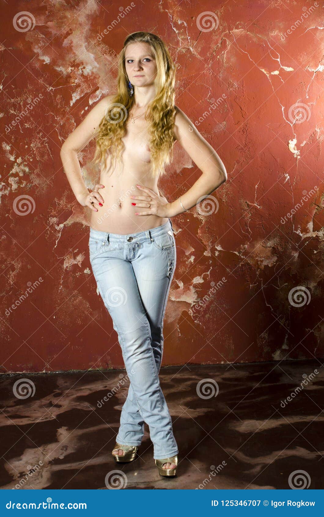 blonde nudist teen 