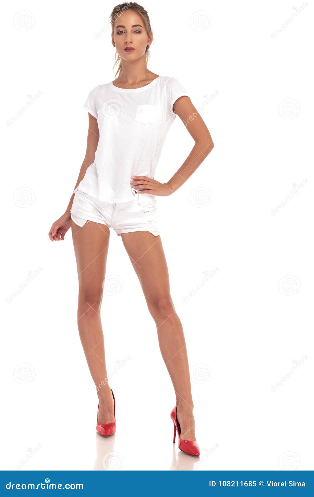 white shorts for girl