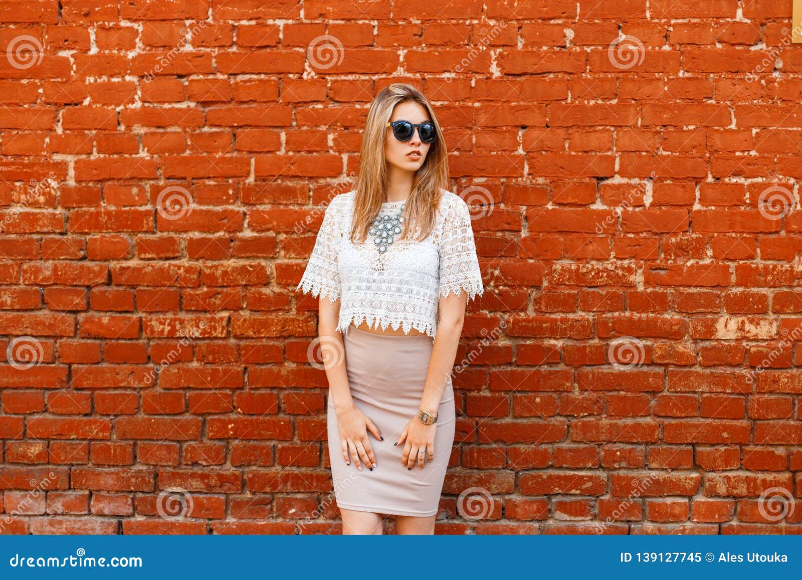 10,200+ Vintage Blouse Stock Photos, Pictures & Royalty-Free