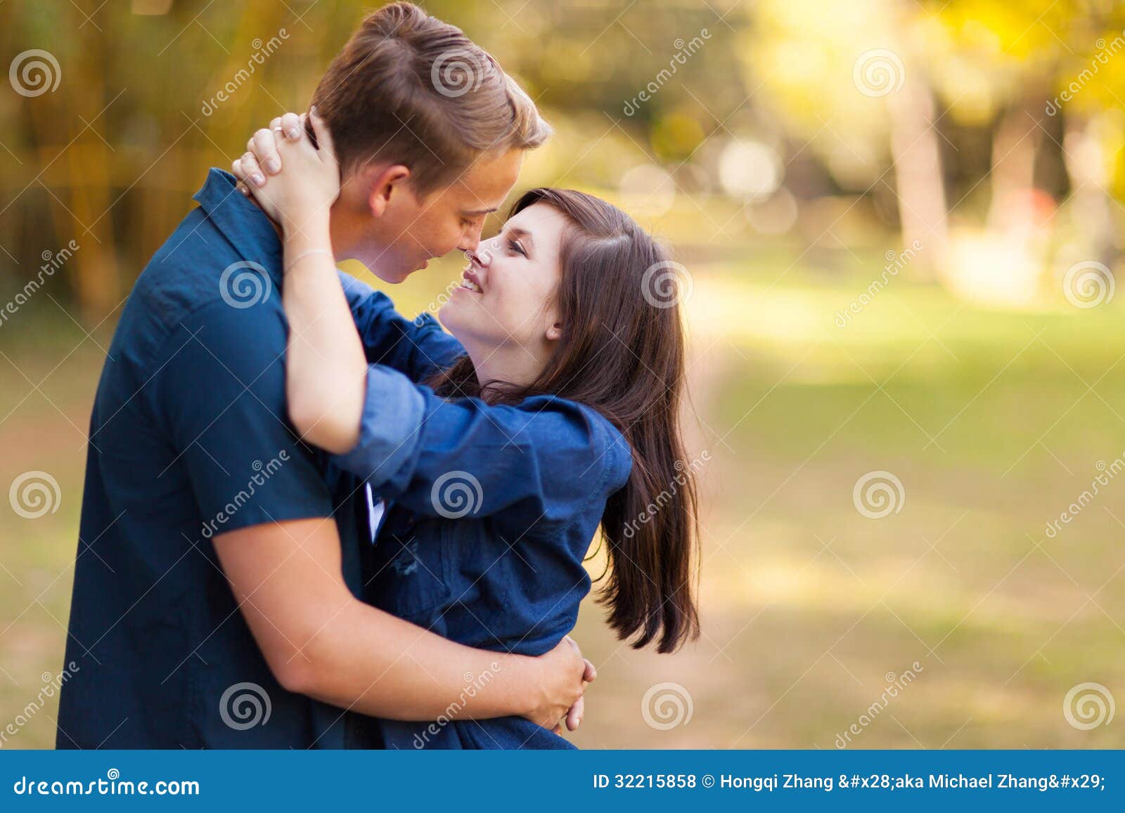 Featured image of post Kiss Images Download Love / Dreamstime is the world`s largest stock photography community.