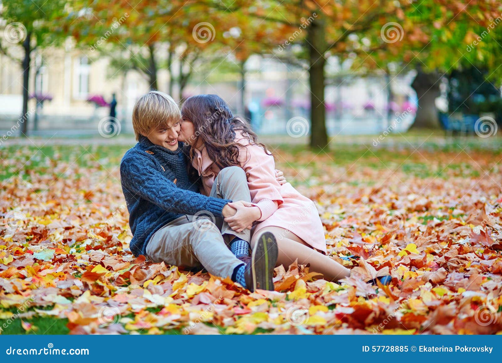 fall dating