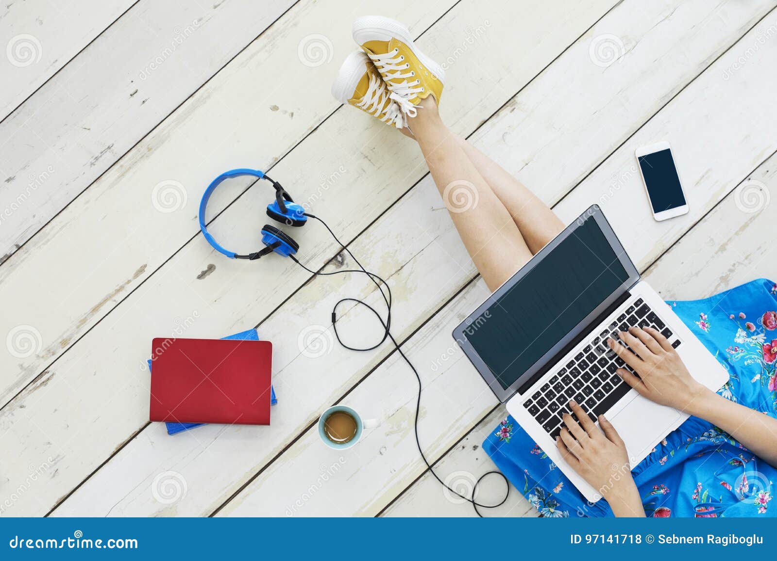 Young Girl Using Laptop on Floor Stock Photo - Image of mobile, chat ...