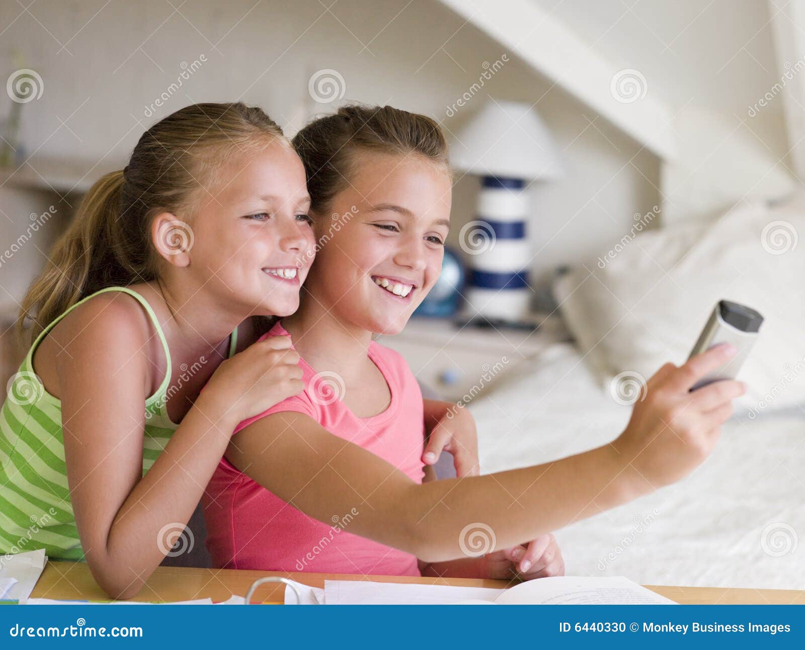 Q&A: My Child is Distracted at School and Not Doing Homework - Day 2 Day Parenting distracted child homework