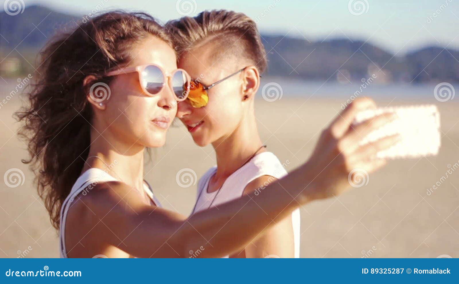 teen lesbian beach public