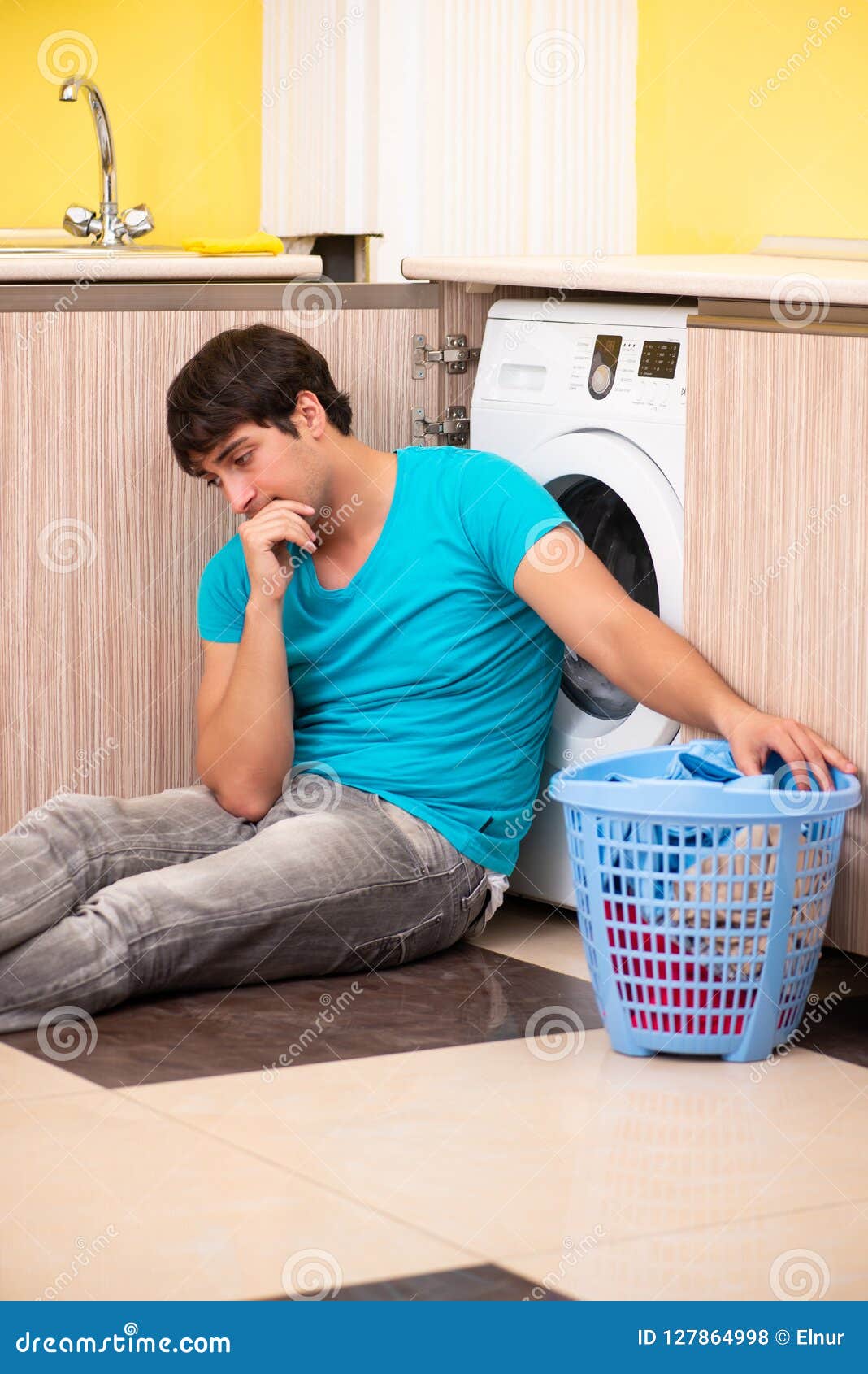 The laundry guy. hetybuyer