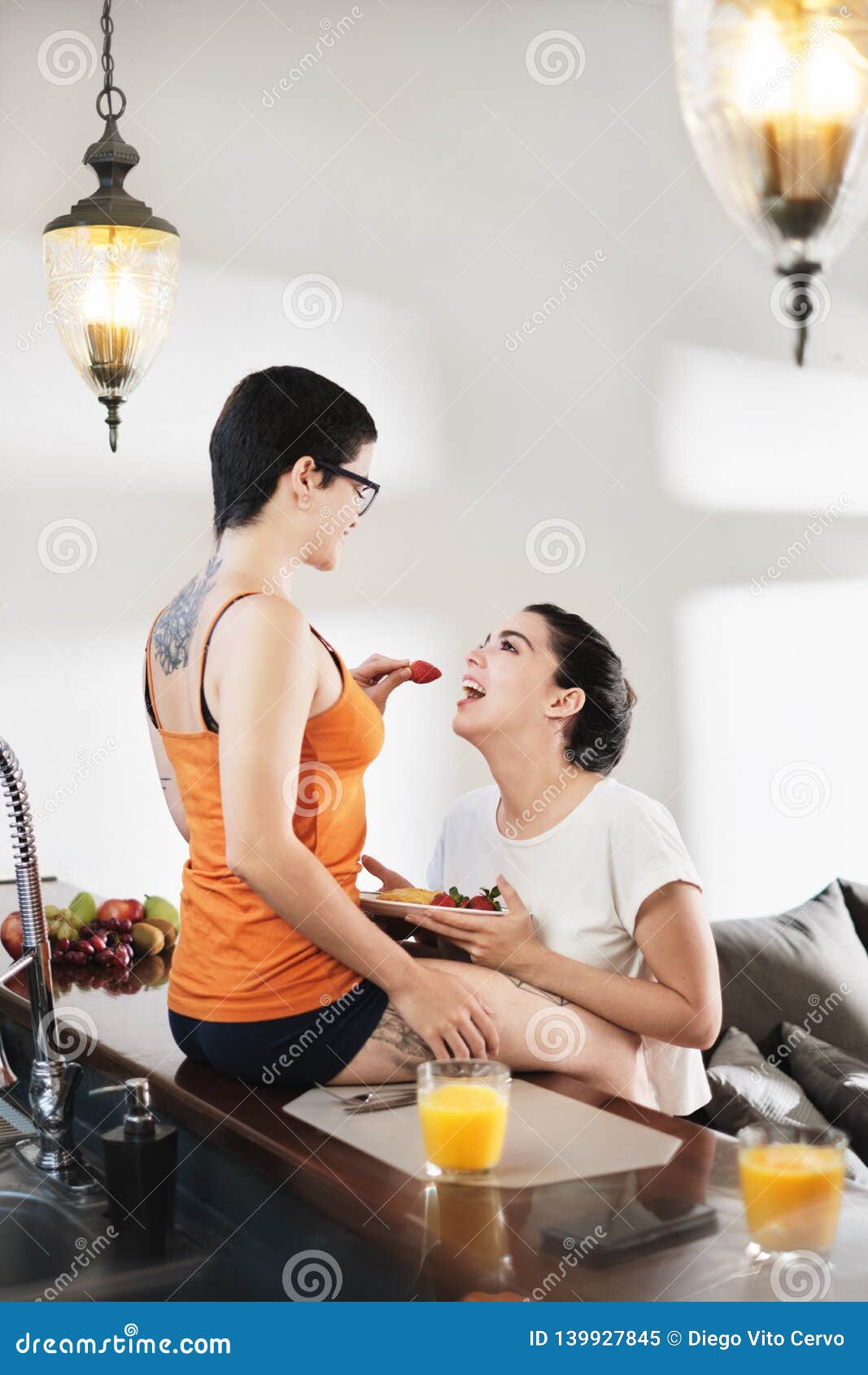 Lesbians Eating Each Other