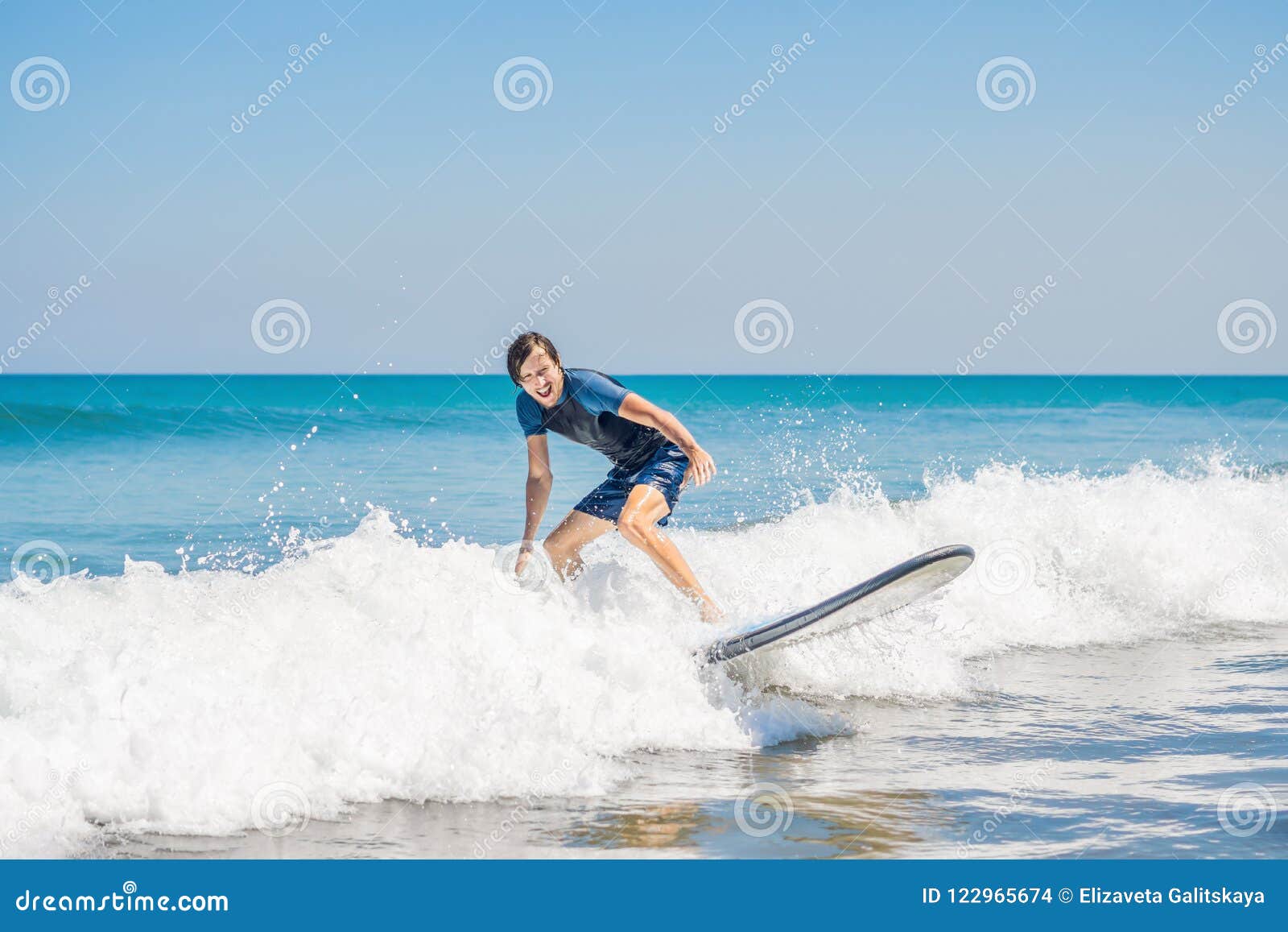 Learn how to surf for beginners