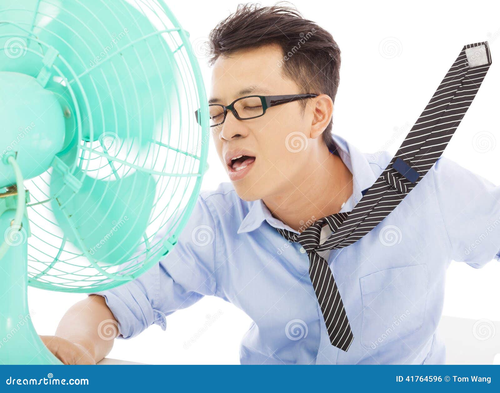IMAGE(https://thumbs.dreamstime.com/z/young-man-cooling-face-under-wind-fan-summer-heat-41764596.jpg)