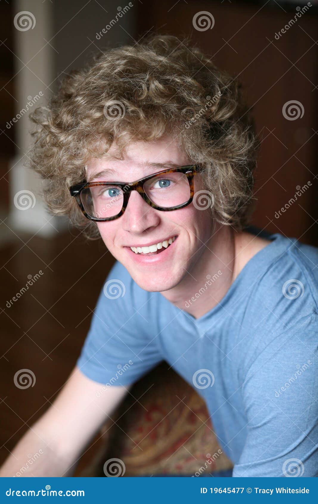 nerdy blonde teen glasses